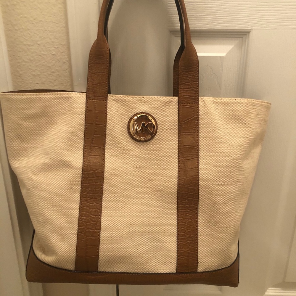 Michael Kors Fulton Tote